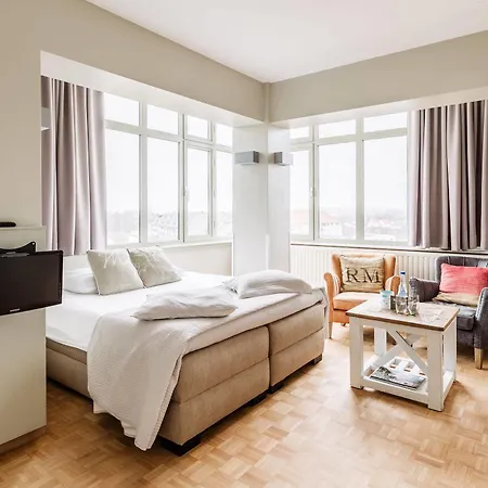 C Aparthotel Zon En Zee Hotel 3*